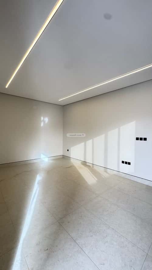 Villa 370 SQM Facing North on 20m Width Street Al-Mahdiyah, West Riyadh, Riyadh