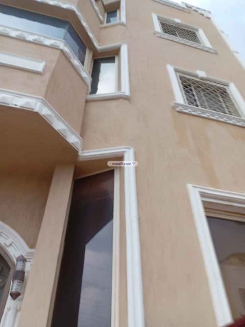 فيلا 437 متر مربع مع شقة واجهة جنوبية الياسمين، الطائف