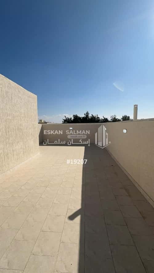 Villa 374 SQM Facing South East on 12m Width Street Rayyadh, Alttayif