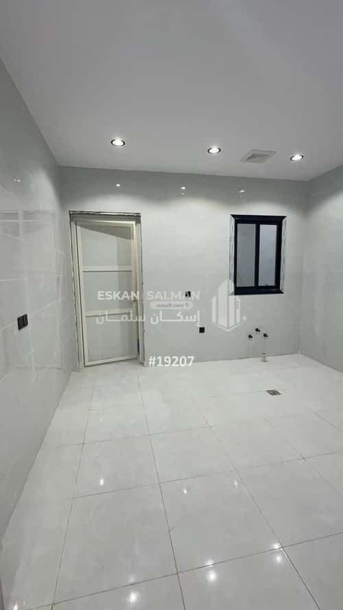 Villa 374 SQM Facing South East on 12m Width Street Rayyadh, Alttayif