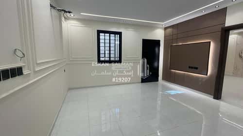 فيلا 374 متر مربع جنوبية شرقية على شارع 12م ريحه، الطائف