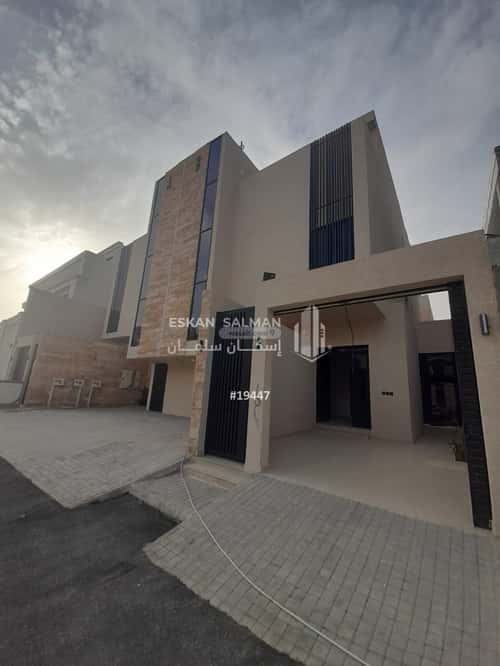 Floor 113 SQM with 5 Bedrooms Ar-Rimal, East Riyadh, Riyadh