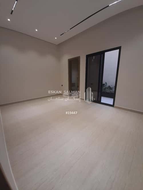 دور 5 غرف في الرمال