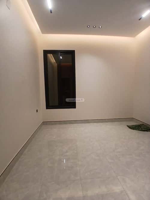 5 bedroom floor in Al Rimal