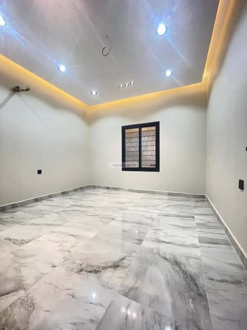 فيلا 275 متر مربع شرقية على شارع 20م الغزيات، الجموم