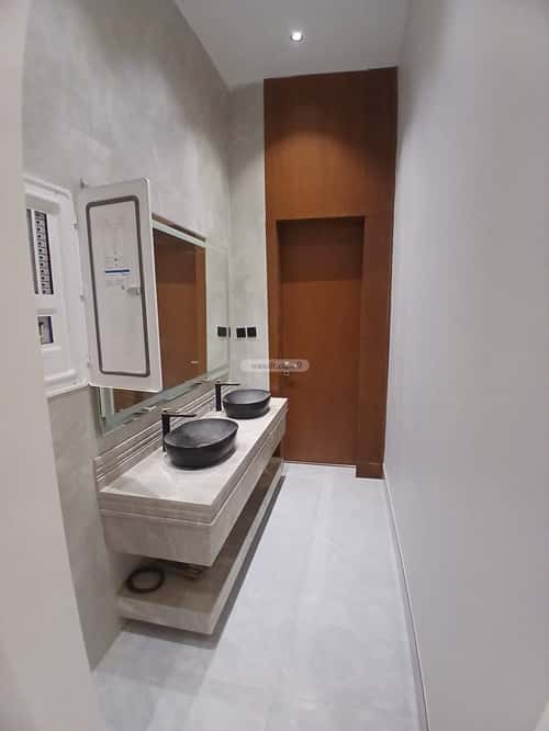 Floor 138 SQM with 5 Bedrooms Ar-Rimal, East Riyadh, Riyadh