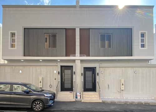 فيلا 386 متر مربع شرقية على شارع 20م الأخباب، الطائف