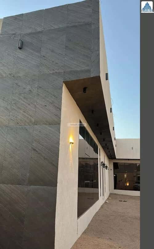 فيلا 502 متر مربع جنوبية شرقية على شارع 25م القدس، الطائف