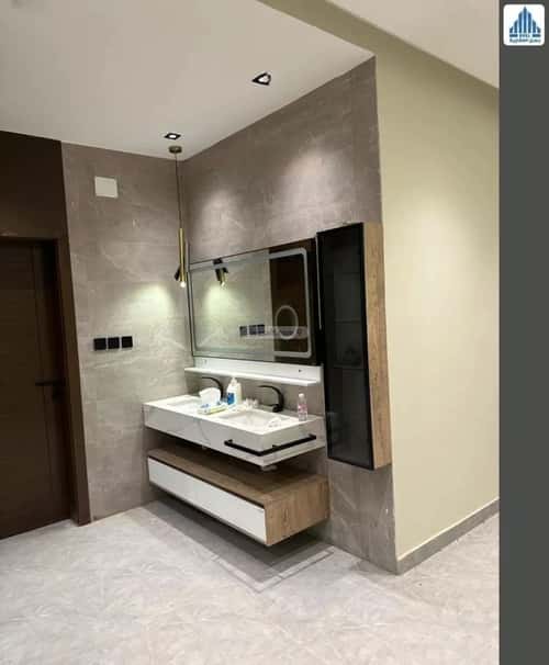 Villa 502 SQM Facing South East on 25m Width Street Al-Quds, Alttayif