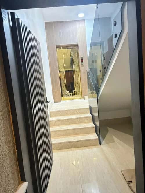 Floor 251 SQM with 4 Bedrooms Dahiat Namar, West Riyadh, Riyadh