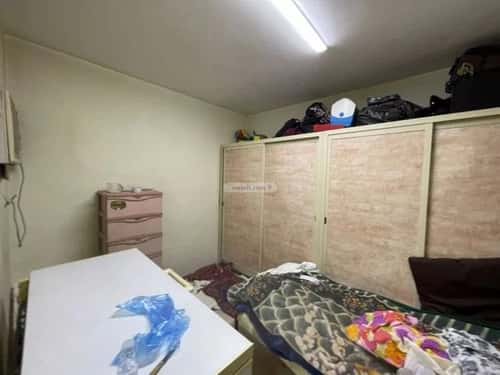 Villa 300 SQM Facing South with 4 Bedrooms King Abdullah, Central Riyadh, Riyadh