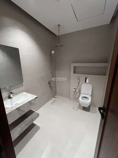 دور 381 متر مربع ب 4 غرف الملك عبدالله، وسط الرياض، الرياض