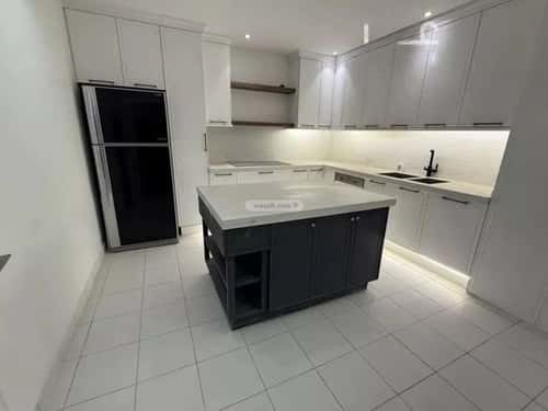 فيلا 300 متر مربع واجهة شمالية ب 4 غرف الملك عبدالله، وسط الرياض، الرياض