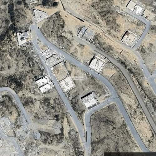 Land 914 SQM Facing East on 15m Width Street Al Wurud, Al Baha
