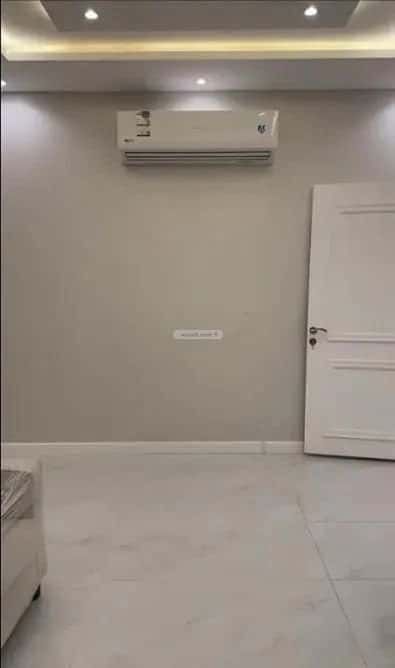 شقة 596 متر مربع ب 4 غرف الروضة، الباحة