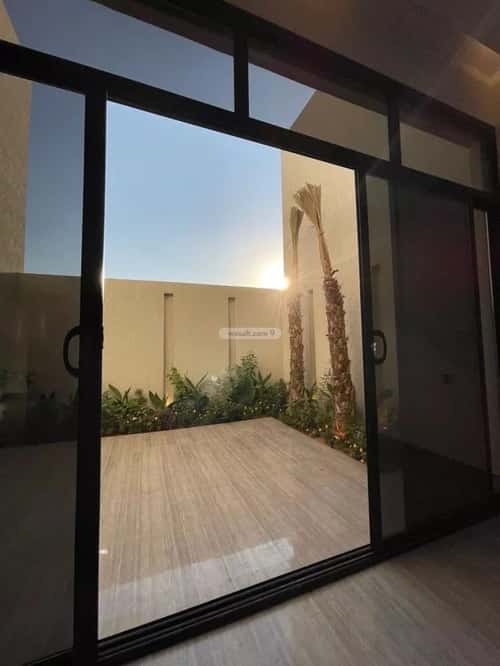 فيلا 343 متر مربع جنوبية على شارع 20م المهدية، غرب الرياض، الرياض