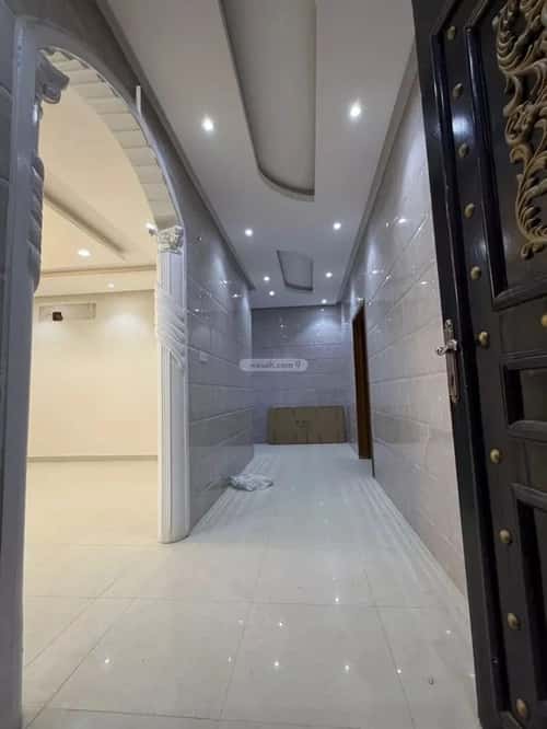 Floor 510 SQM with 6 Bedrooms Twaeeq, West Riyadh, Riyadh
