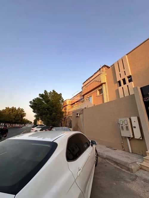 Building 400 SQM Middle Al-Uraija, West Riyadh, Riyadh