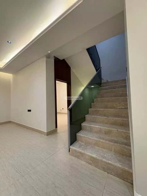 Floor 217 SQM with 6 Bedrooms Dirab, West Riyadh, Riyadh