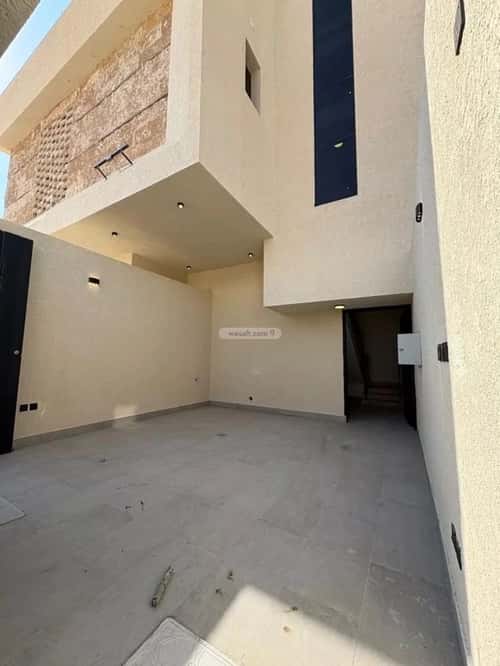 Floor 183 SQM with 5 Bedrooms Dirab, West Riyadh, Riyadh