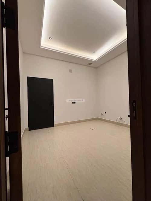 Floor 223 SQM with 6 Bedrooms Dirab, West Riyadh, Riyadh