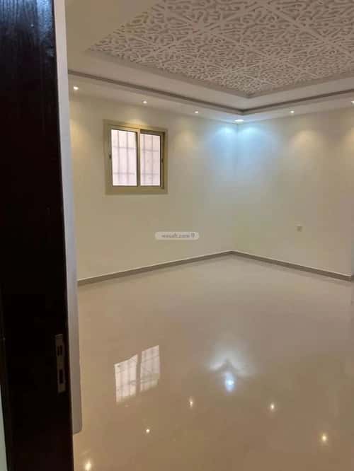 Floor 315 SQM with 5 Bedrooms Okaz, South Riyadh, Riyadh