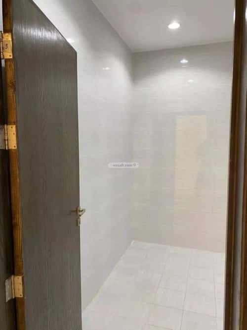 شقة 750 متر مربع ب 3 غرف ضاحية نمار، غرب الرياض، الرياض