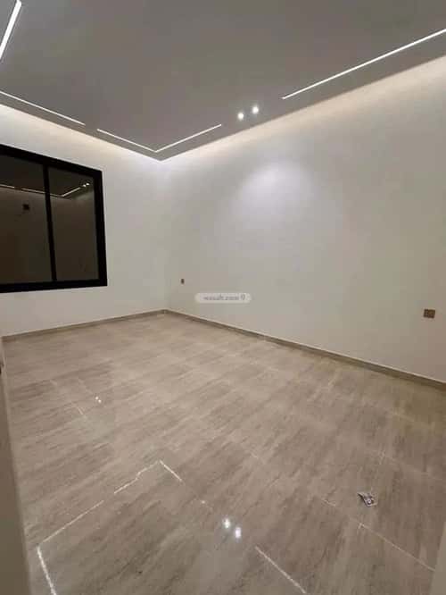 Floor 249 SQM with 5 Bedrooms West Al-Oraija, West Riyadh, Riyadh