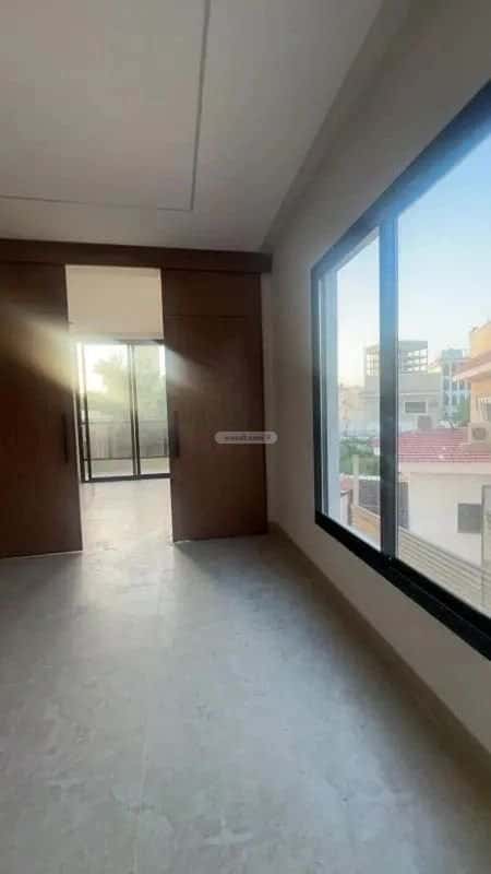 Apartment 210 SQM with 6 Bedrooms Mohammed Ben Mas'Ood, Aldammam