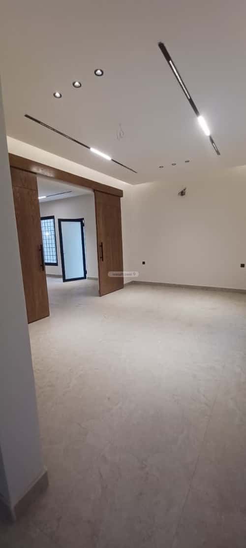 Apartment 202 SQM with 5 Bedrooms Al Nada, Aldammam