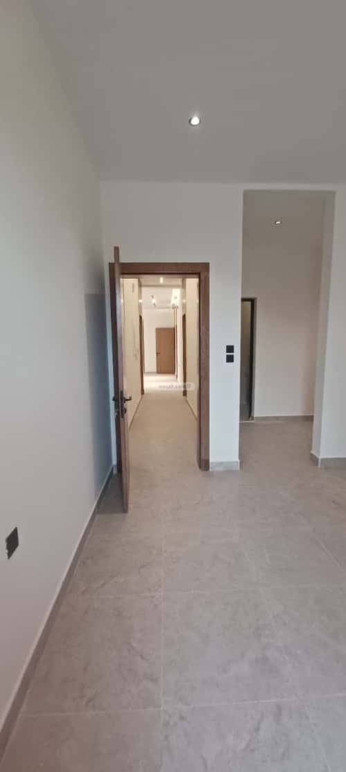 Apartment 202 SQM with 4 Bedrooms Al Nada, Aldammam
