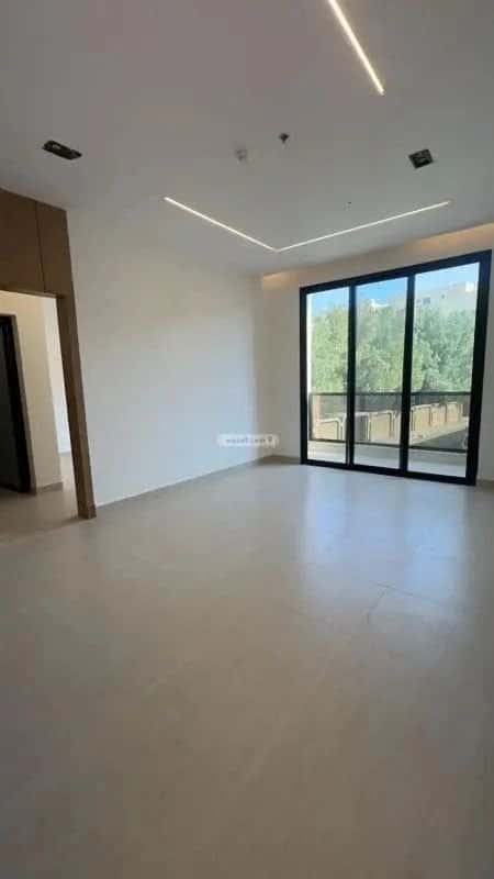 Apartment 202 SQM with 5 Bedrooms Al Nada, Aldammam
