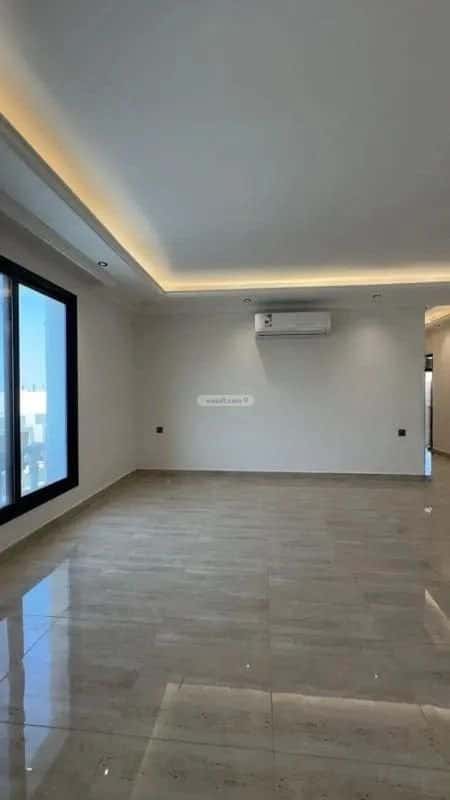 شقة 2400 متر مربع ب 4 غرف النهضة، الدمام