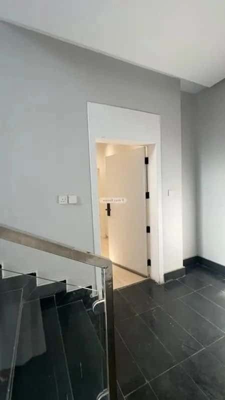 شقة 179 متر مربع ب 4 غرف هجر، الدمام