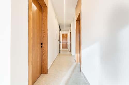 شقة 160 متر مربع ب 4 غرف الروضة، الدمام