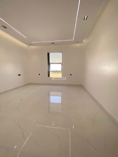 فيلا 309 متر مربع شرقية على شارع 15م الفتح، الجموم