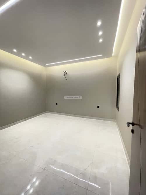 Villa 300 SQM Facing East on 15m Width Street Alfalaqalgadeed, Makkah Al Mukarramah
