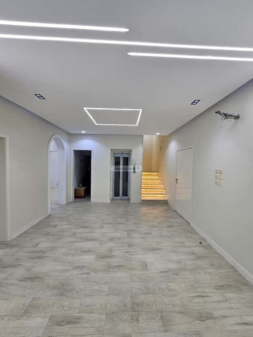 Villa 386 SQM Al Akhbar, Alttayif