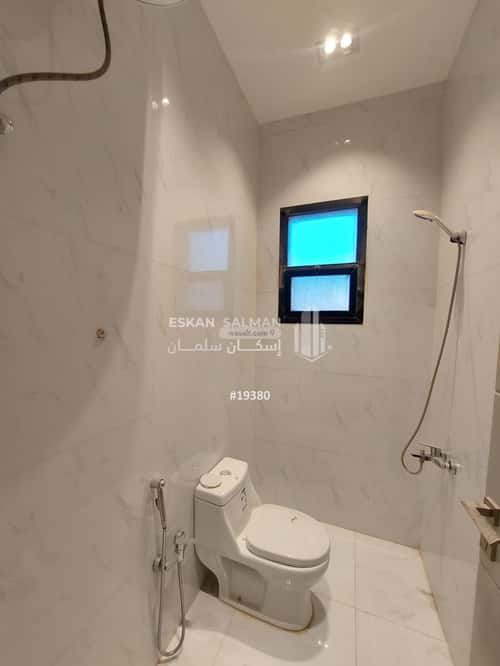 دور 182 متر مربع ب 5 غرف الجنادرية، شرق الرياض، الرياض