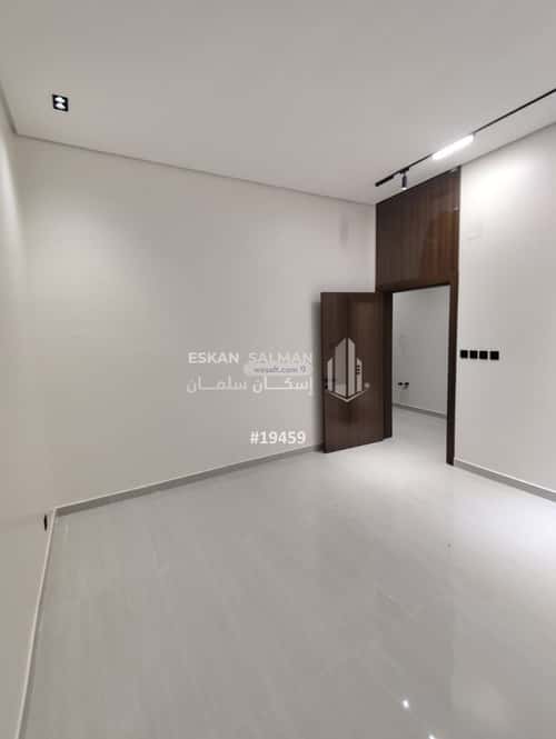 Floor 171 SQM with 6 Bedrooms Haya Gurnata, Almuzahimih