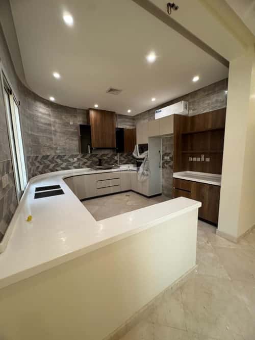 Apartment 166 SQM with 4 Bedrooms Al Faysaleyyah, North Jeddah, Jeddah