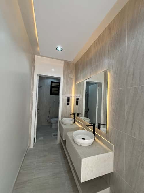Apartment 204 SQM with 6 Bedrooms Al-Yarmouk, Khamis Mushait