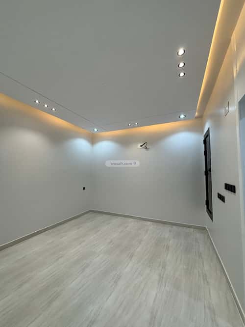 Apartment 204 SQM with 6 Bedrooms Al-Yarmouk, Khamis Mushait