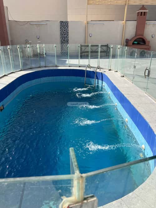 شاليه 465 متر مربع غربية على شارع 15م الرحاب، بريدة