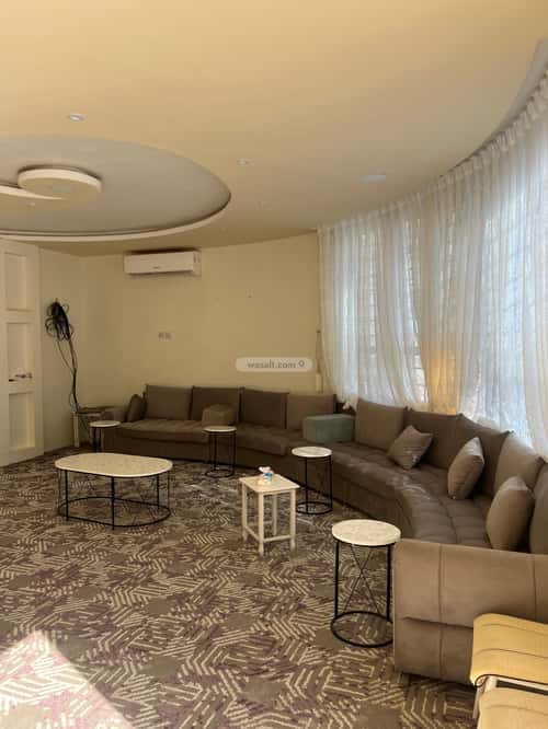 شاليه 465 متر مربع غربية على شارع 15م الرحاب، بريدة