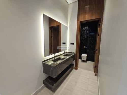 Villa 312 SQM with 1 Apartment Facing West Ar-Rimal, East Riyadh, Riyadh