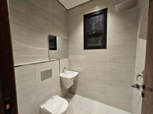 Floor with 5 Bedrooms Al-Muanisiyah, East Riyadh, Riyadh