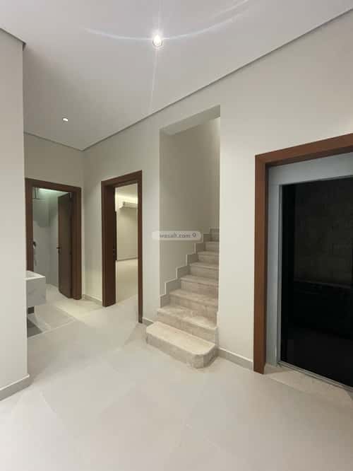 فيلا 339 متر مربع جنوبية على شارع 18م النظيم، شرق الرياض، الرياض