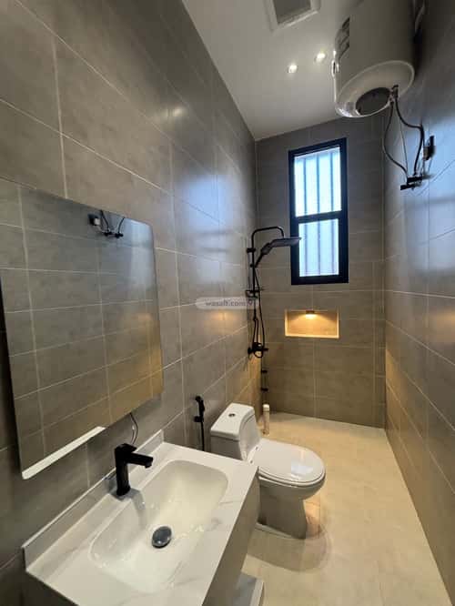 شقة 301 متر مربع ب 8 غرف الحرابي، خميس مشيط