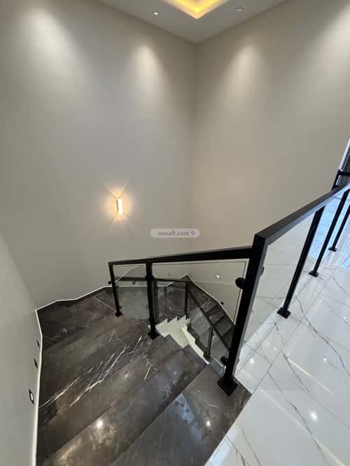 Apartment 301 SQM with 8 Bedrooms Al Harbiya, Khamis Mushait